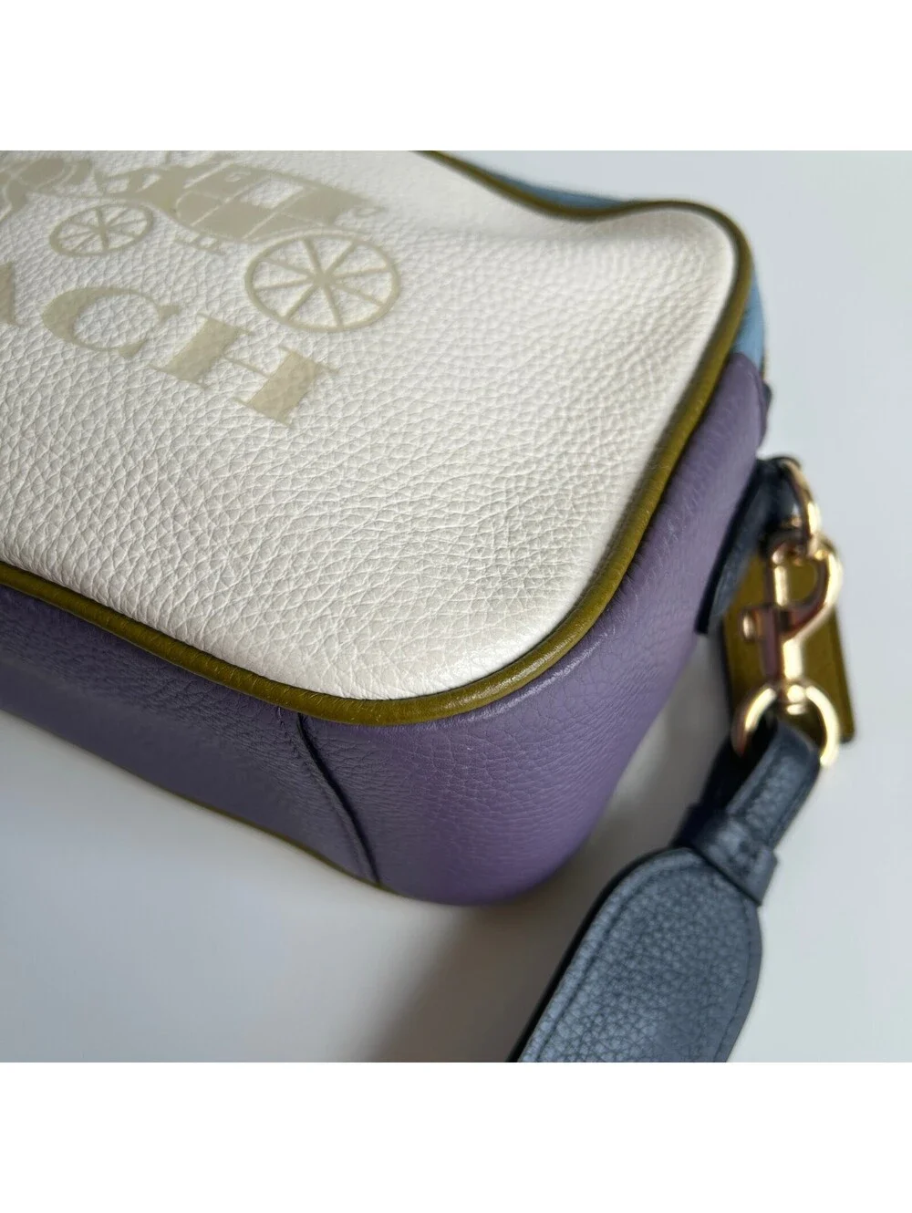 Coach discover jes